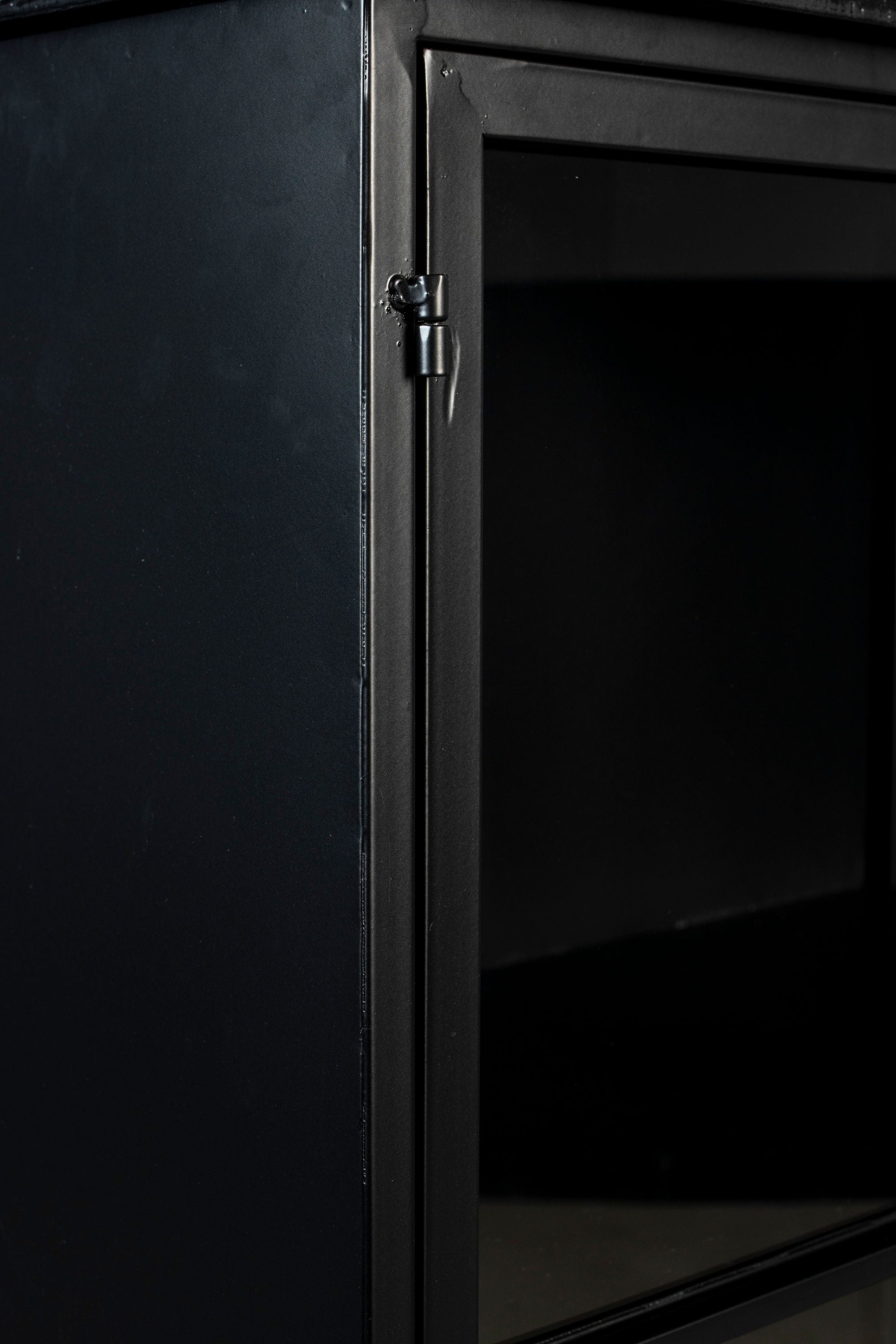 Ferre Black & Glass Low Display Unit